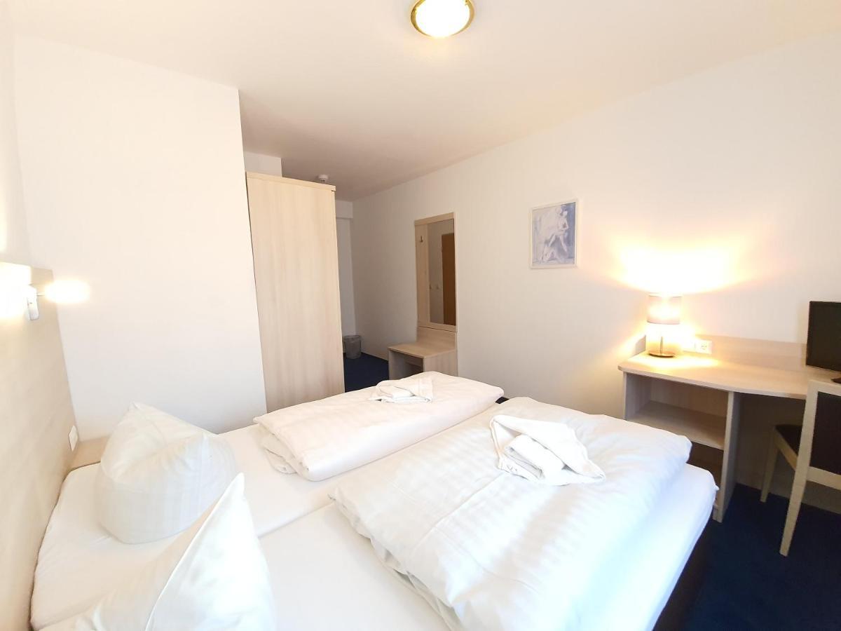Apart Hotel Ferdinand Berlijn Buitenkant foto